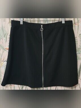 Ardene Black Front Zipper Mini Skirt - Sz: XL